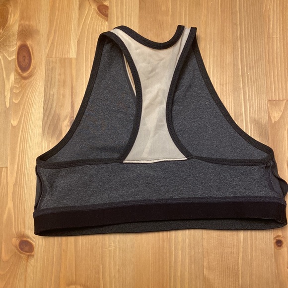 Lulu Lemon Deep V Athletic Sports Bra - Picture 4 of 5